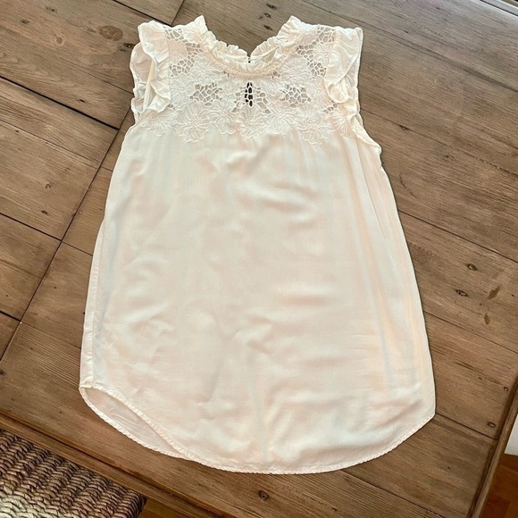 LOFT Tops - Loft lace ruffle top
